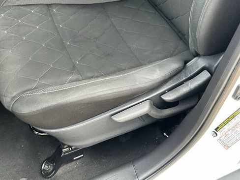 Used 2020 Nissan Kicks S FWD image 22