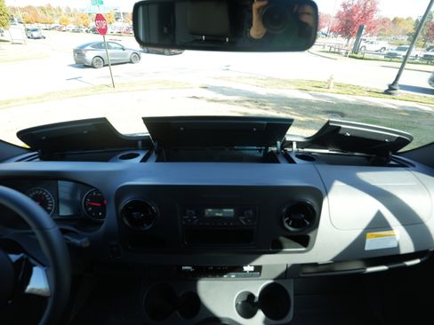 New 2025 Mercedes-Benz Sprinter 2500 image 29