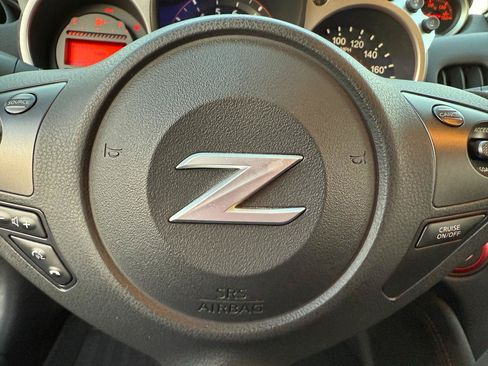 Used 2020 Nissan 370Z Coupe RWD image 36