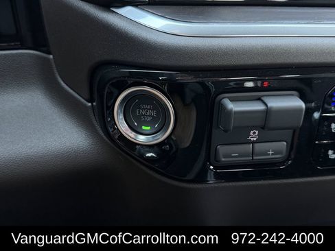 New 2026 GMC Sierra 1500 SLT AWD/4WD image 18
