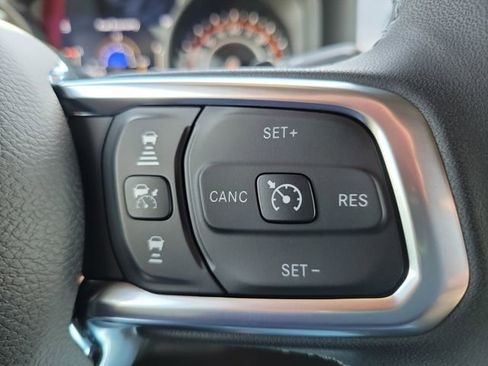 New 2026 Jeep Wrangler Sahara AWD/4WD image 18