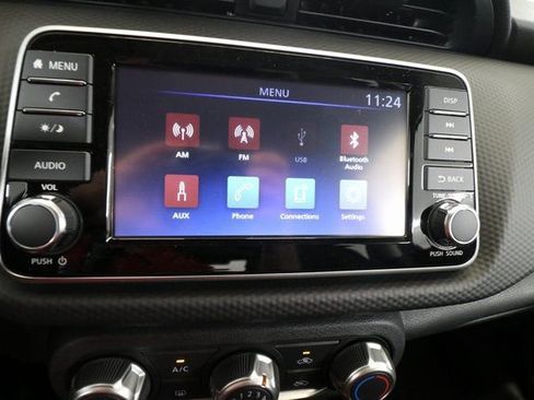 New 2025 Nissan Kicks Play S image 17