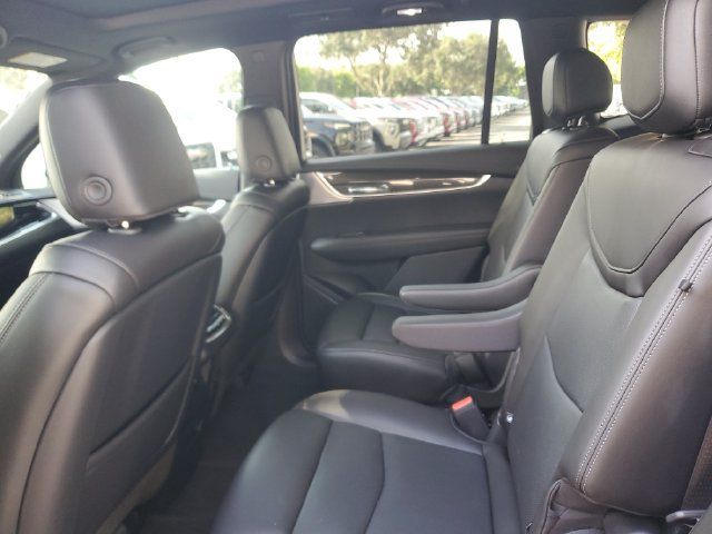 Used 2023 Cadillac XT6 Sport w/ LPO, Floor Liner Package AWD/4WD image 13