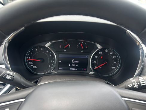 Used 2023 Chevrolet Equinox LT FWD image 28