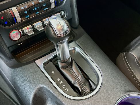 Used 2022 Ford Mustang Premium image 24