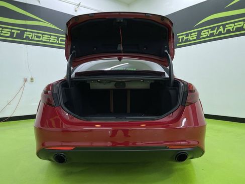 Used 2020 Alfa Romeo Giulia w/ Nero Edizione image 9