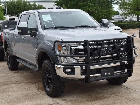 Used 2020 Ford F250 Lariat w/ Tremor Off-Road Package AWD/4WD image 4