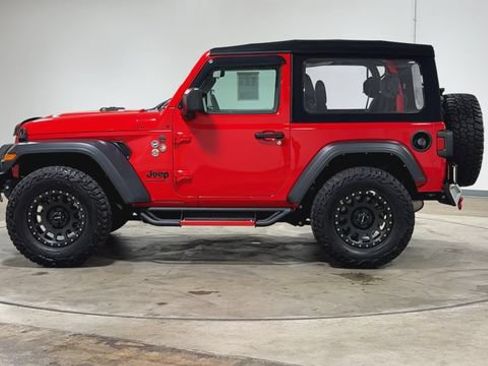 Used 2024 Jeep Wrangler Sport AWD/4WD image 5