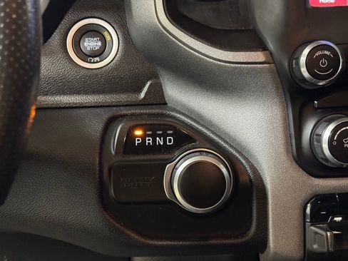 Used 2024 RAM 2500 Tradesman w/ Chrome Appearance Group image 34