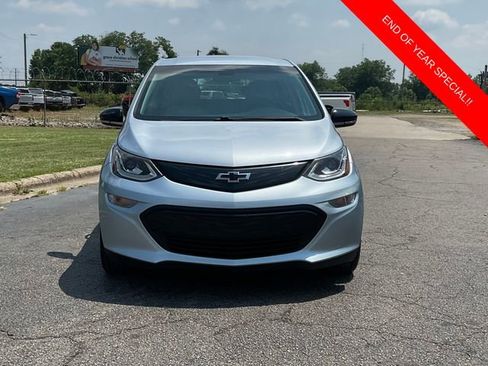 Used 2017 Chevrolet Bolt LT image 2