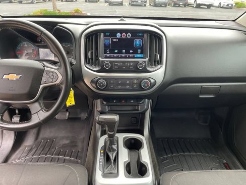 Used 2015 Chevrolet Colorado LT RWD image 11