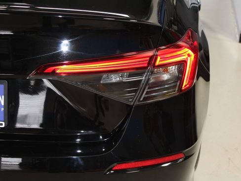Used 2023 Honda Civic LX image 40