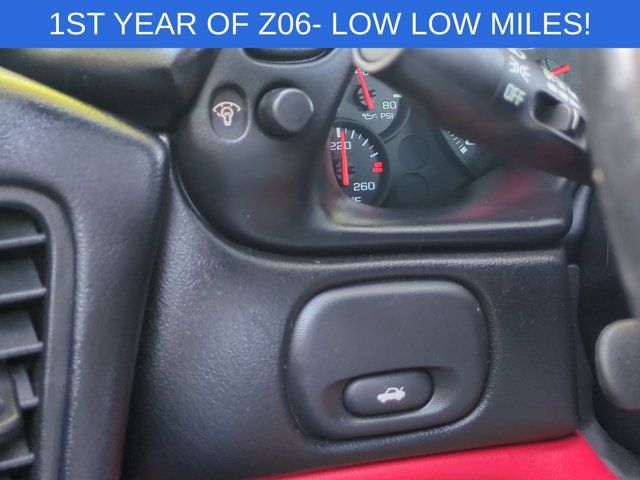 Used 2001 Chevrolet Corvette Z06 w/ Memory Pkg RWD image 18