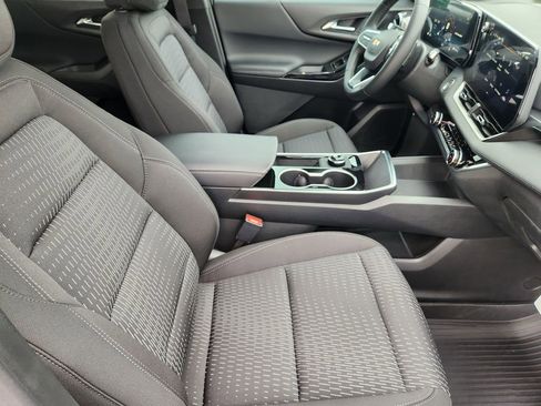 New 2026 Chevrolet Equinox LT FWD image 11