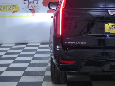 Used 2023 Cadillac Escalade Sport image 34