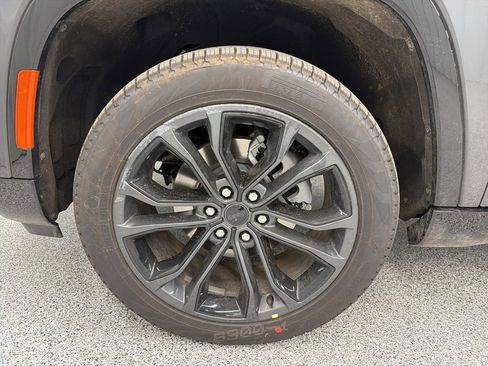 New 2026 Jeep Grand Wagoneer Summit image 12