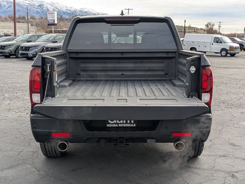 Certified 2025 Honda Ridgeline Black Edition image 34