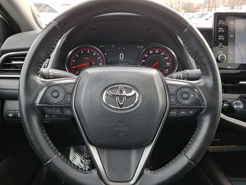 Used 2021 Toyota Camry XSE w/ Navigation Package image 19