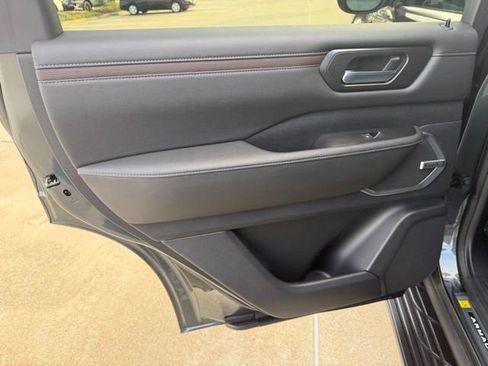 New 2026 Nissan Armada Platinum image 15