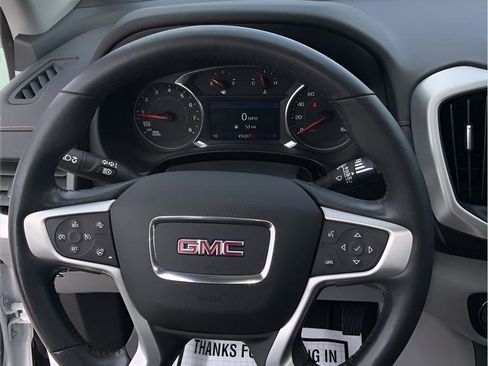 Used 2021 GMC Terrain SLT image 8