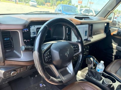 Used 2021 Ford Bronco Outer Banks AWD/4WD image 4
