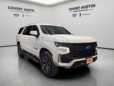 Used 2023 Chevrolet Suburban Z71 w/ Luxury Package image 7