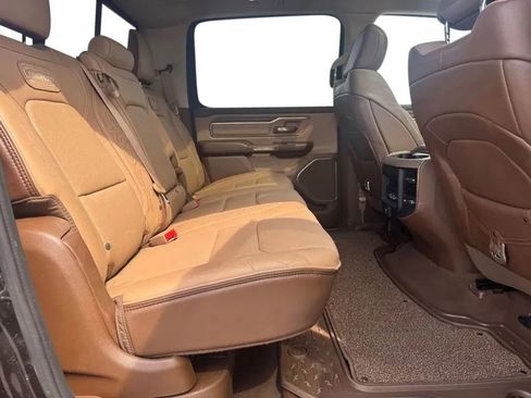 Used 2019 RAM 1500 Laramie Longhorn AWD/4WD image 17