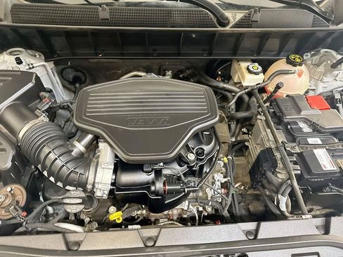 Used 2017 GMC Acadia SLT AWD/4WD image 36