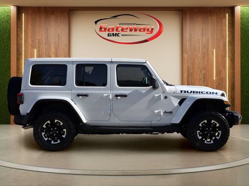 Used 2024 Jeep Wrangler Unlimited Rubicon 4xe AWD/4WD image 4
