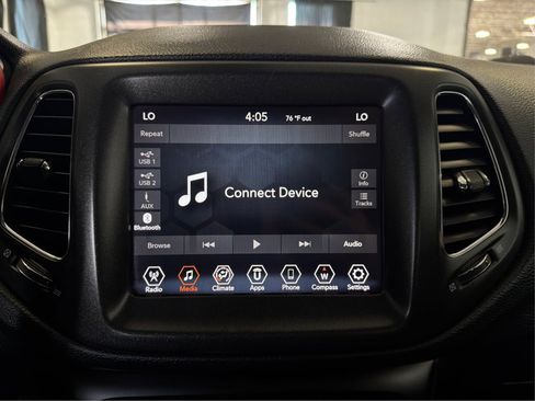 Used 2021 Jeep Compass Trailhawk AWD/4WD image 17