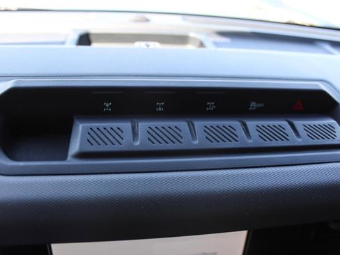 Used 2022 Ford Bronco Big Bend w/ Sasquatch Package image 31