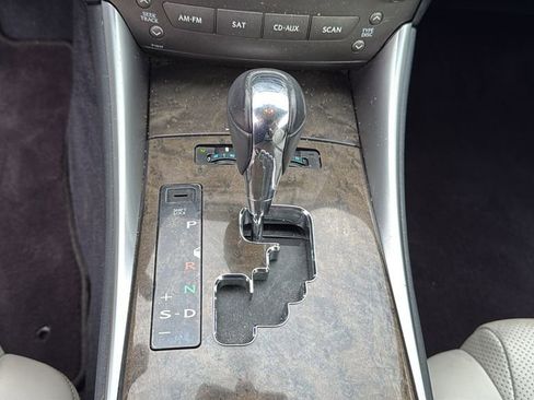 Used 2011 Lexus IS 250C w/ Luxury Pkg RWD image 23