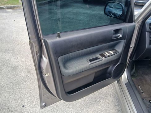 Used 2006 Scion xB FWD image 8