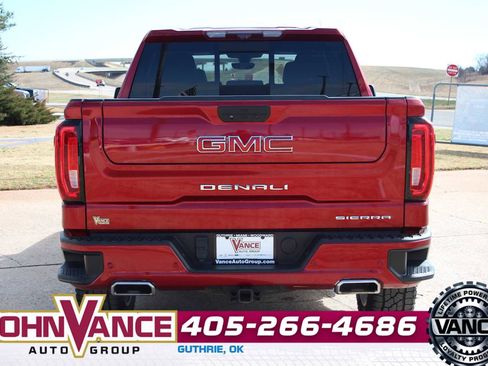 Used 2022 GMC Sierra 1500 Denali w/ Denali Reserve Package image 9