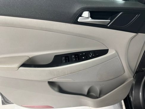 Used 2020 Hyundai Tucson Value FWD image 14