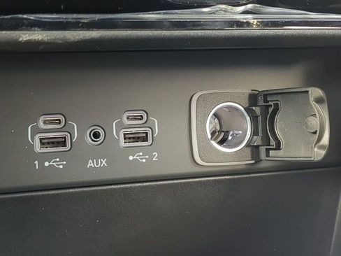 New 2026 Jeep Grand Cherokee Limited w/ Limited Altitude Package AWD/4WD image 28
