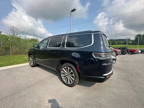 Used 2025 Jeep Grand Wagoneer 4WD image 32