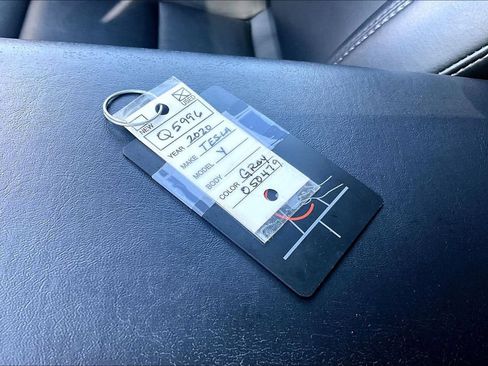 Used 2020 Tesla Model Y Long Range AWD/4WD image 11