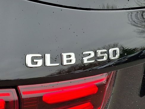 New 2026 Mercedes-Benz GLB 250 4MATIC image 23
