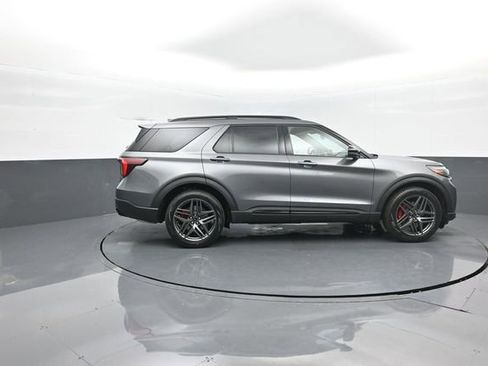 New 2026 Ford Explorer ST image 8