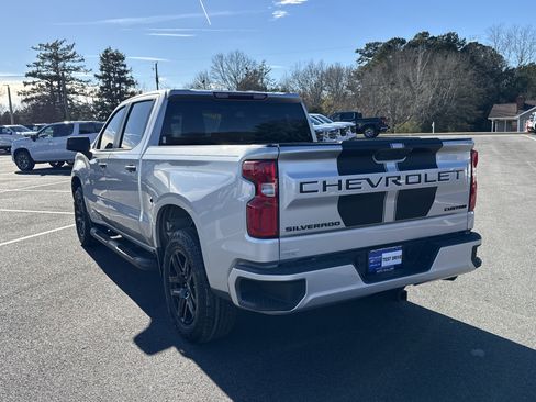 Used 2021 Chevrolet Silverado 1500 Custom w/ Rally Edition image 8