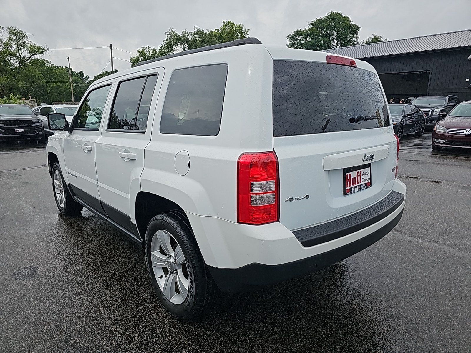 Used 2015 Jeep Patriot Latitude AWD/4WD image 5