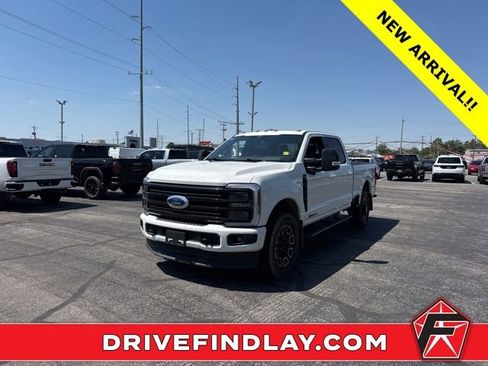 Used 2026 Ford F250 Platinum AWD/4WD image 1