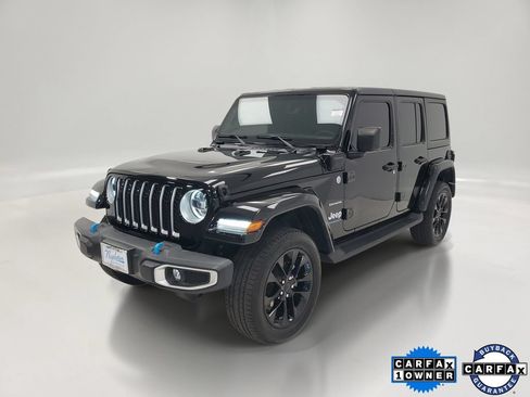 Used 2023 Jeep Wrangler Unlimited Sahara AWD/4WD image 1