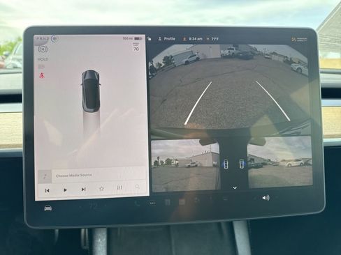 Used 2022 Tesla Model 3 Performance image 17