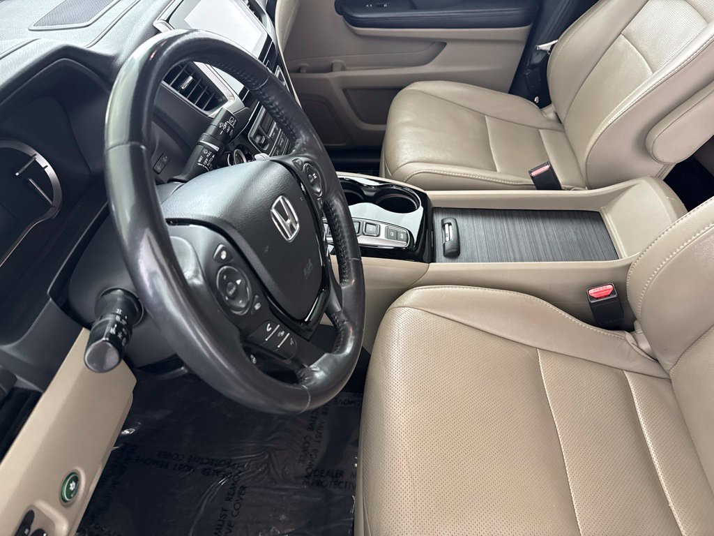 Used 2017 Honda Pilot Elite image 32