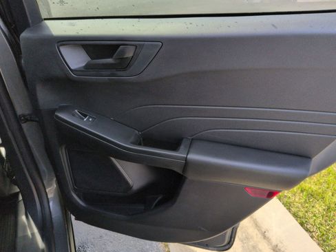 Used 2022 Ford Escape SE w/ Convenience Package image 19