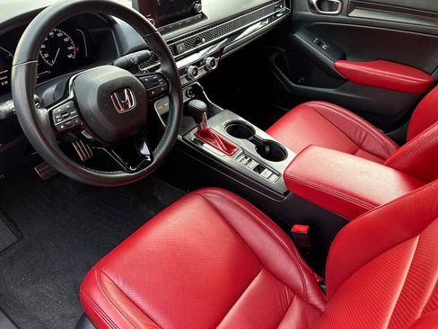 Used 2025 Honda Civic Sport image 10