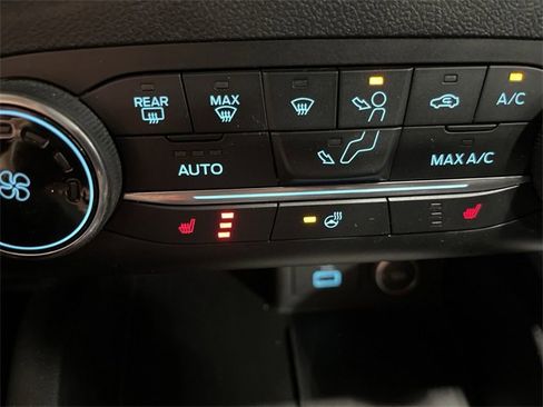 Used 2020 Ford Escape SEL image 31