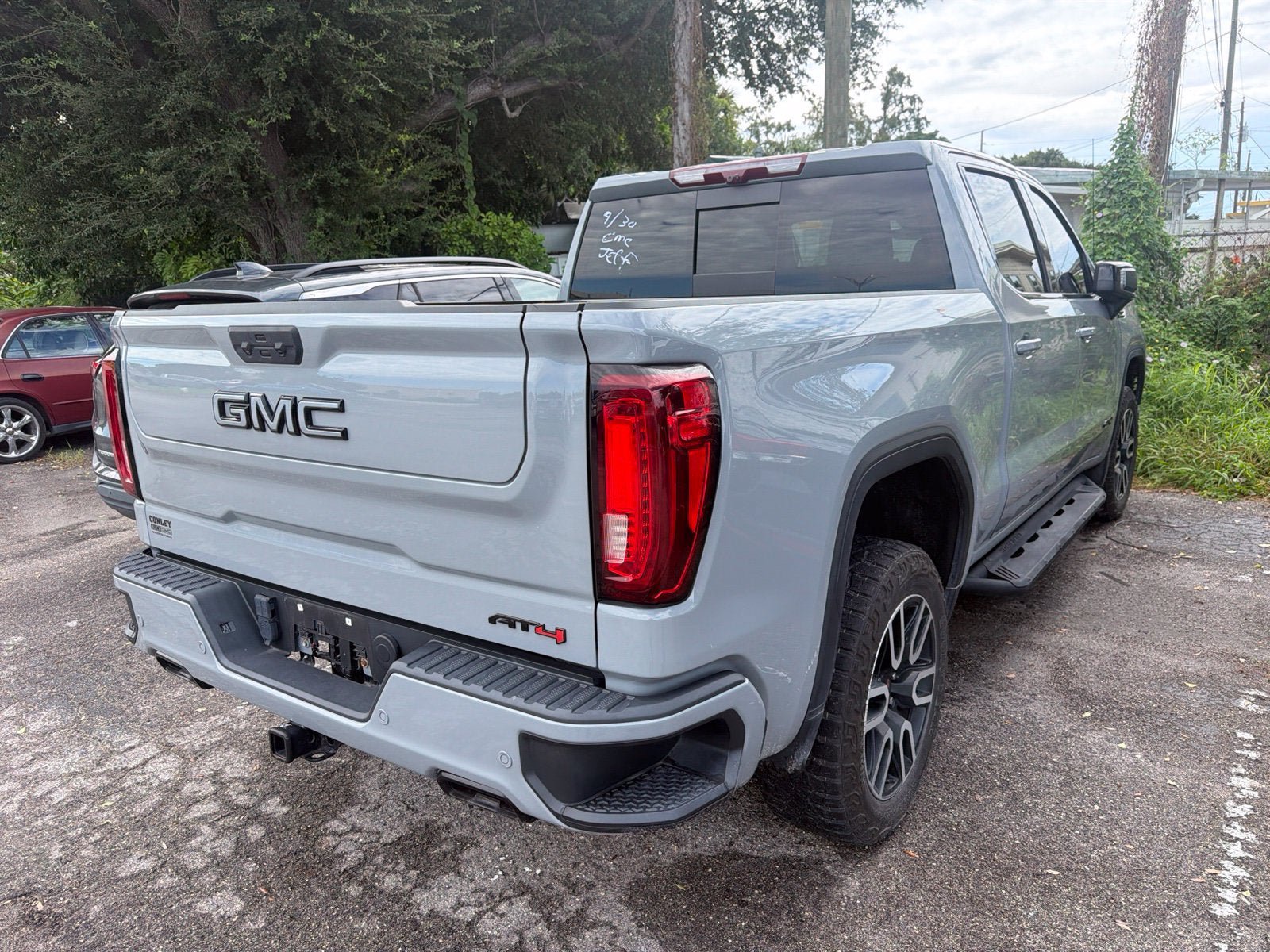 Certified 2024 GMC Sierra 1500 AT4 w/ Technology Package AWD/4WD image 10